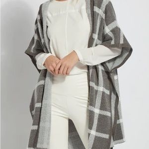 Lysse Tribecca Sweater Poncho one size grey plaid NWOT